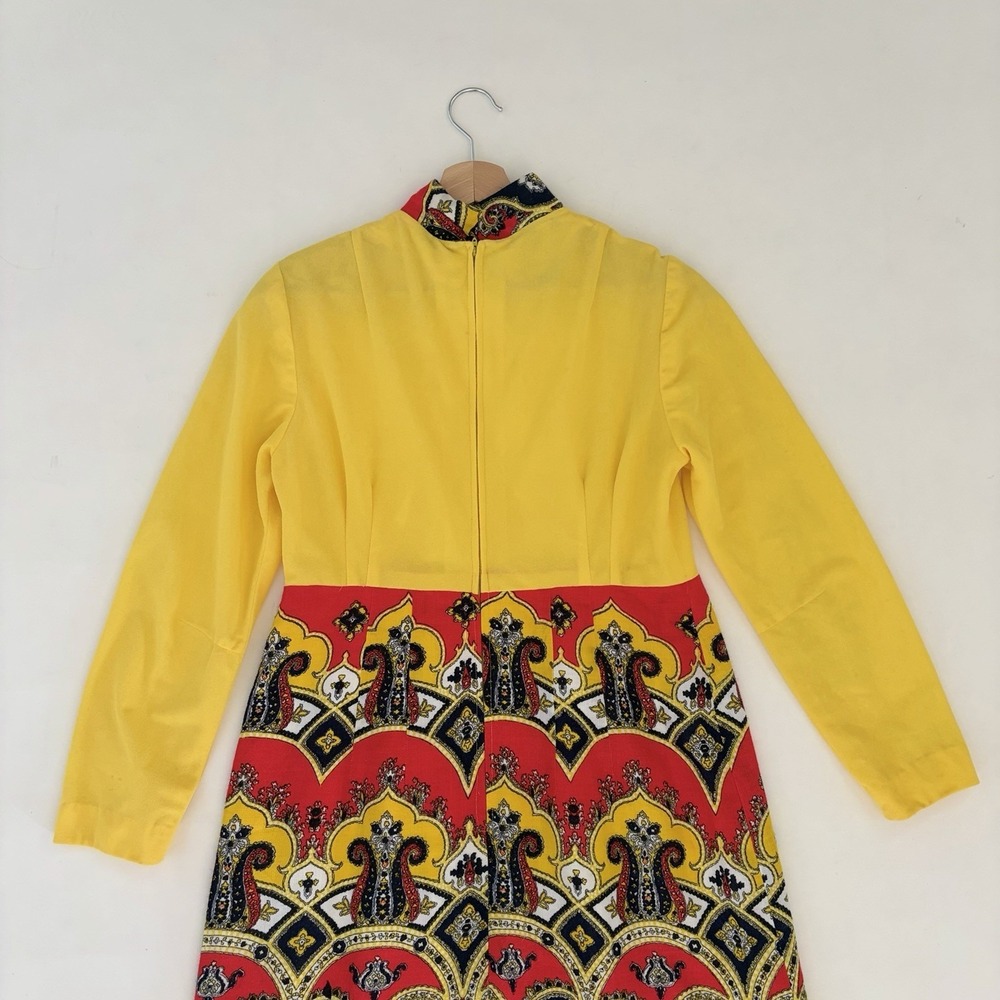 VTG 70s Yellow Womens Dress M Groovy Psychedelic Paisley Red Navy Heritage 60s - Picture 10 of 14